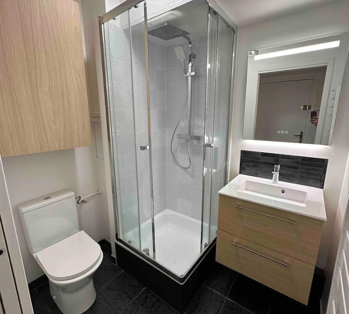Studio Neuf Tout Equipe - Calme - Proche Centre Ville - Parking Gratuit Longjumeau Apartment
