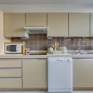 Escale De L'yvette - 50m2 Cosy, Balcony & Parking Longjumeau